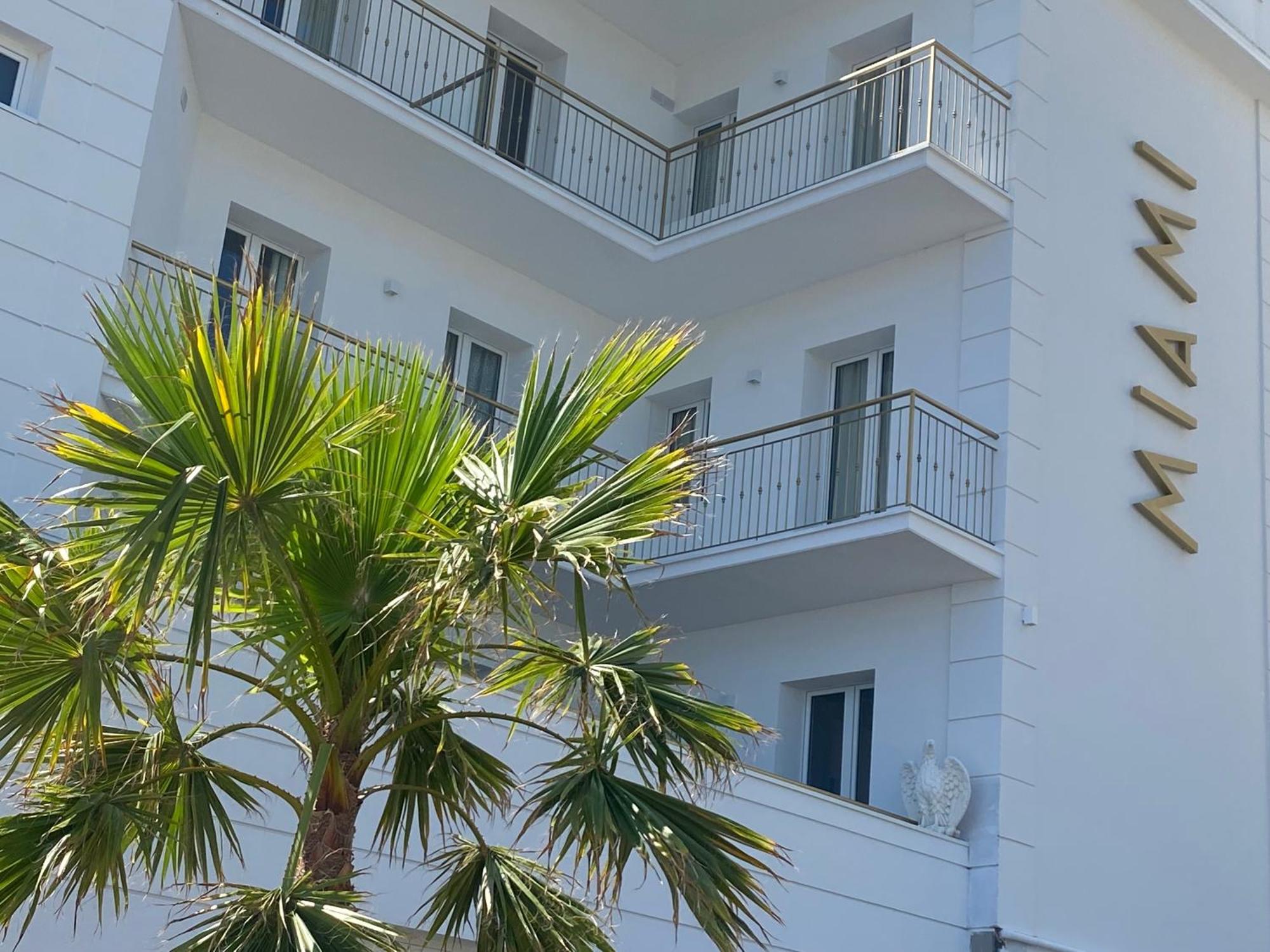 Miami Suite Hotel Bellaria-Igea Marina Exterior photo